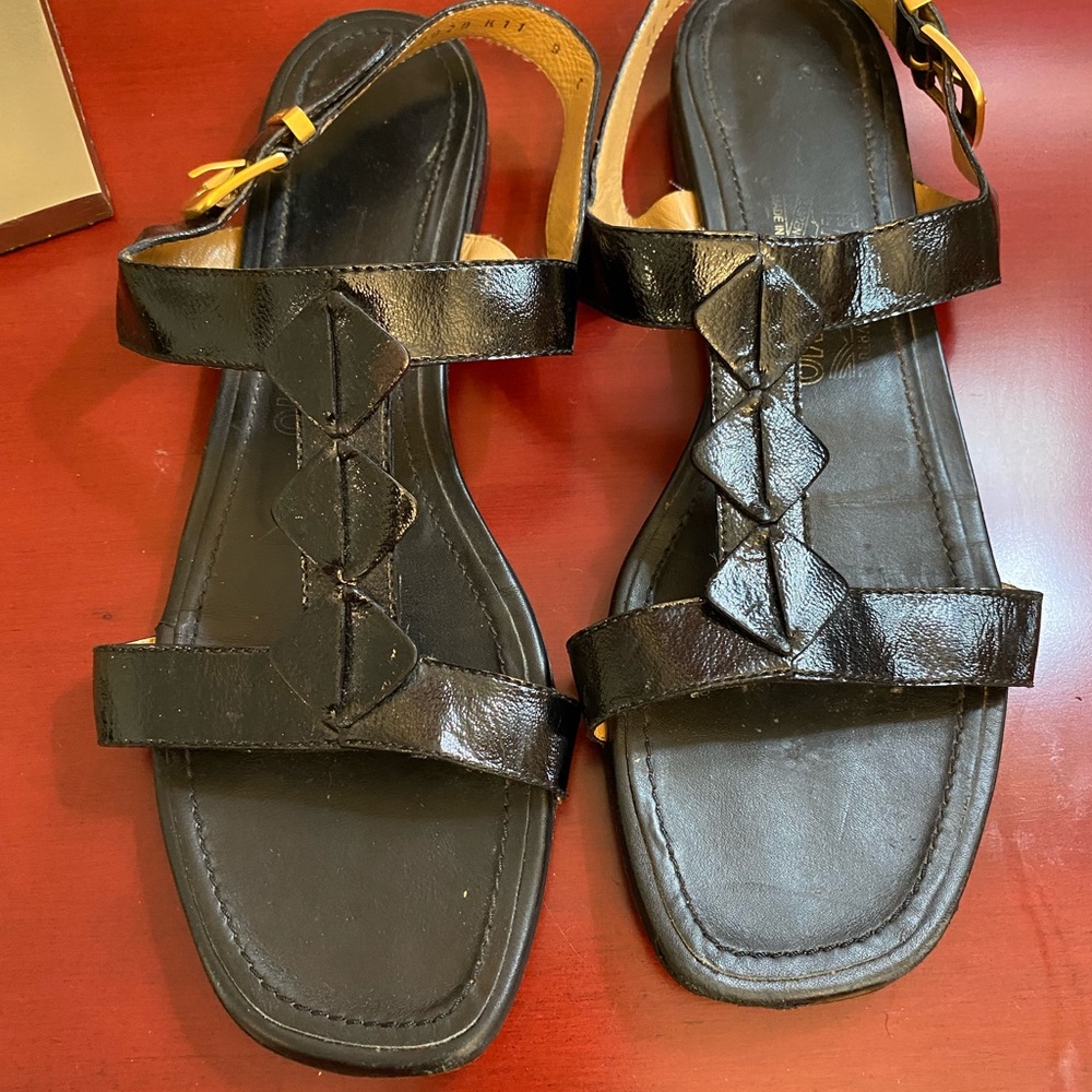 Ferragamo black sandal, size 9C